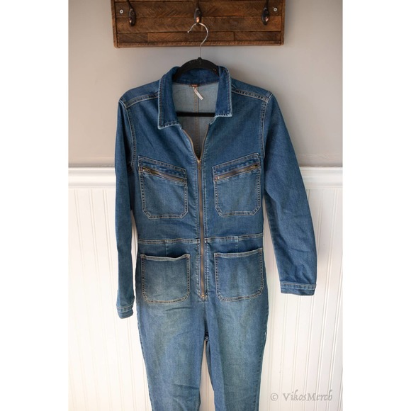 Free People Lennox Jumpsuit Coveralls Denim Large NEW - Picture 4 of 7
